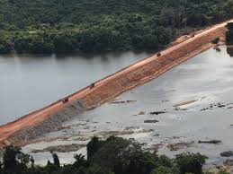 السدود والمخاطر